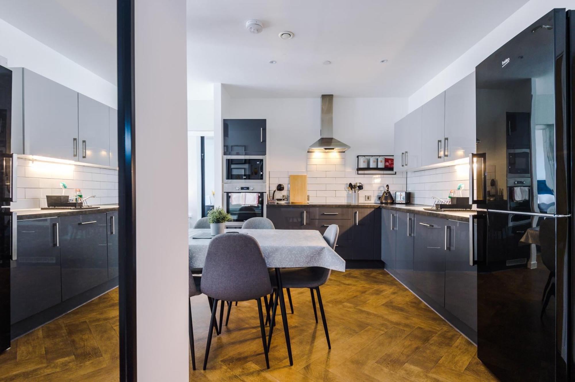 Hilltop Serviced Apartments - Ancoats Manchester Kültér fotó